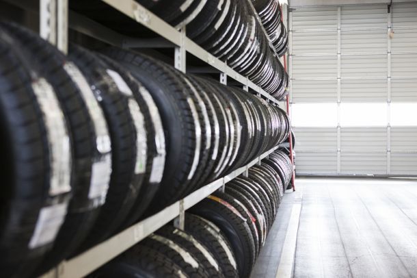 Tire Mounting Wheel Balancing Tire Installer Stockroom Storage